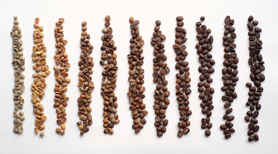 Forskellige risteprofiler på kaffebønner.